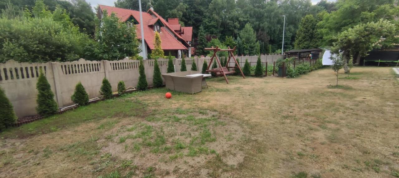 Pokoje Goscinne U Slawka Ustka Buitenkant foto
